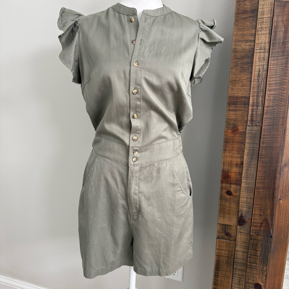 Joe's Jean Flutter Sleeve Sage Green Shorts Romper Size